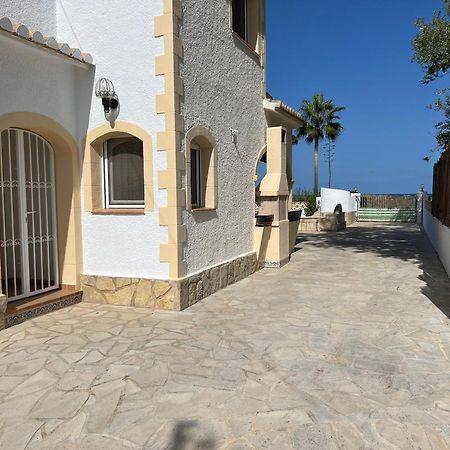 Chalet En La Playa Con Piscina Privada - Holavivienda Inmobiliaria Denia Exterior photo