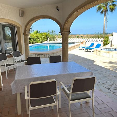 Chalet En La Playa Con Piscina Privada - Holavivienda Inmobiliaria Denia Exterior photo