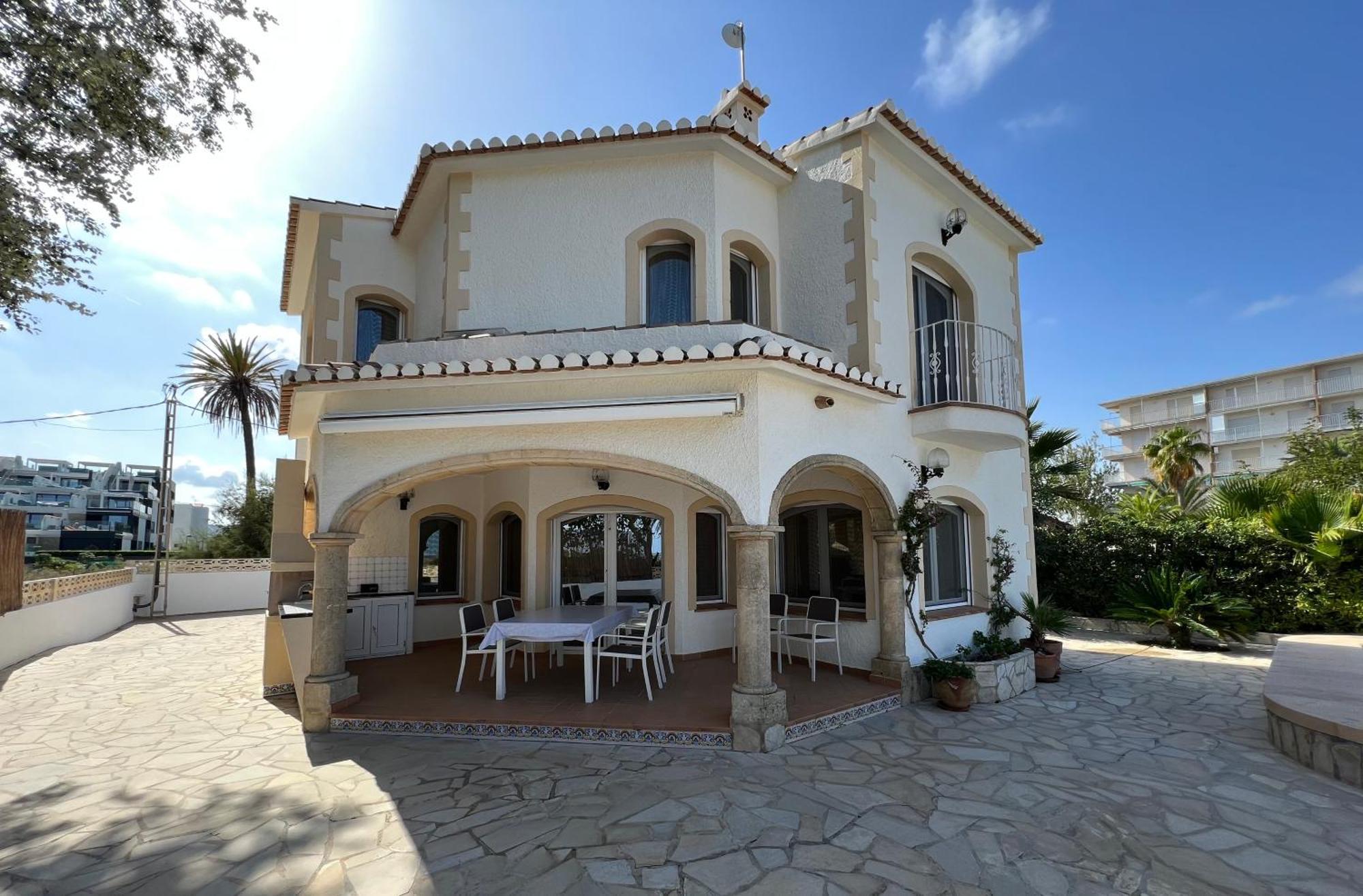 Chalet En La Playa Con Piscina Privada - Holavivienda Inmobiliaria Denia Exterior photo
