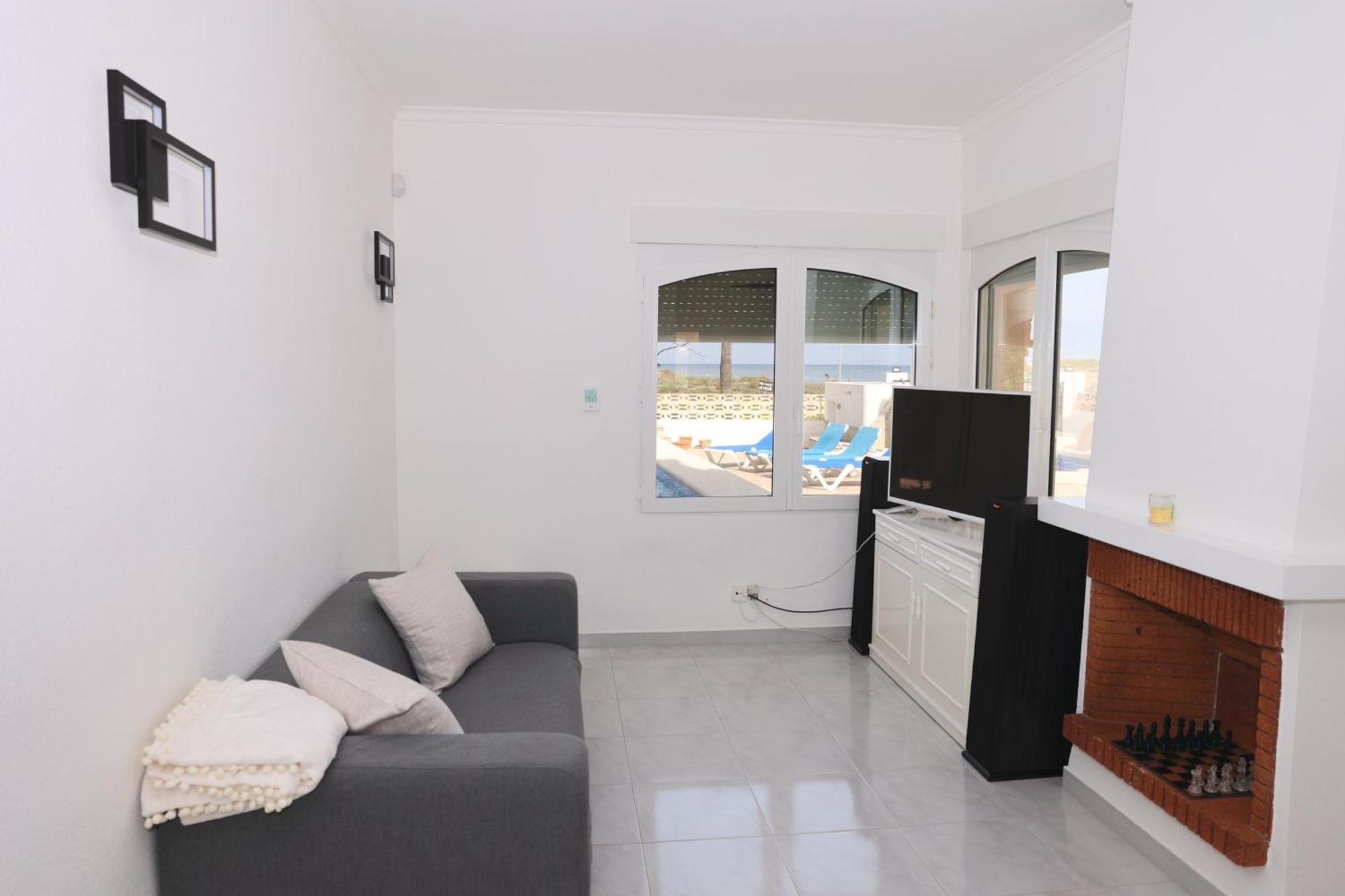 Chalet En La Playa Con Piscina Privada - Holavivienda Inmobiliaria Denia Exterior photo