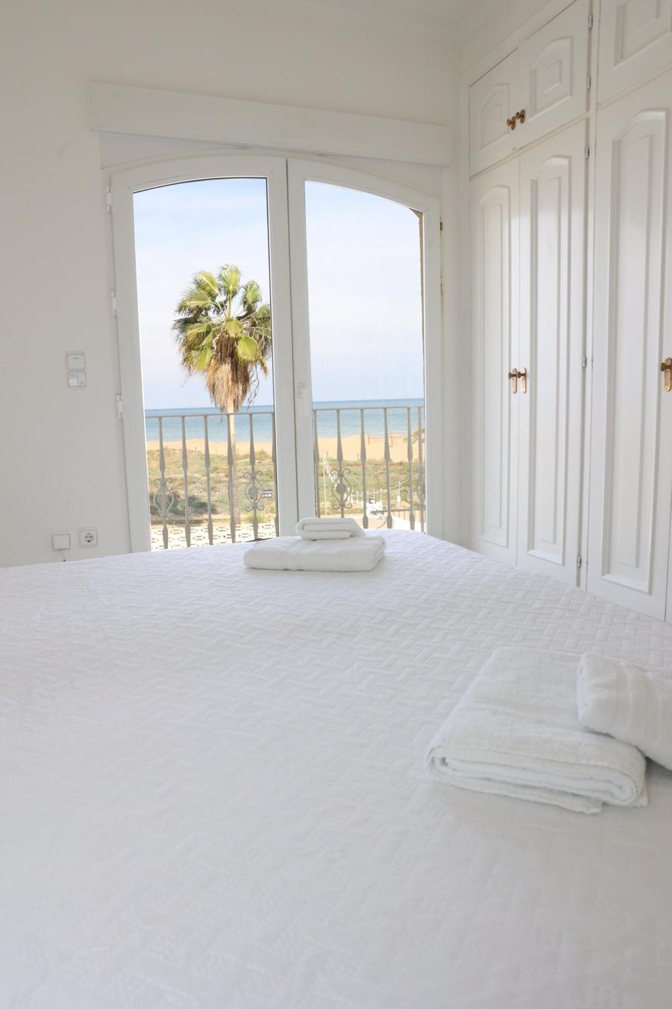 Chalet En La Playa Con Piscina Privada - Holavivienda Inmobiliaria Denia Exterior photo