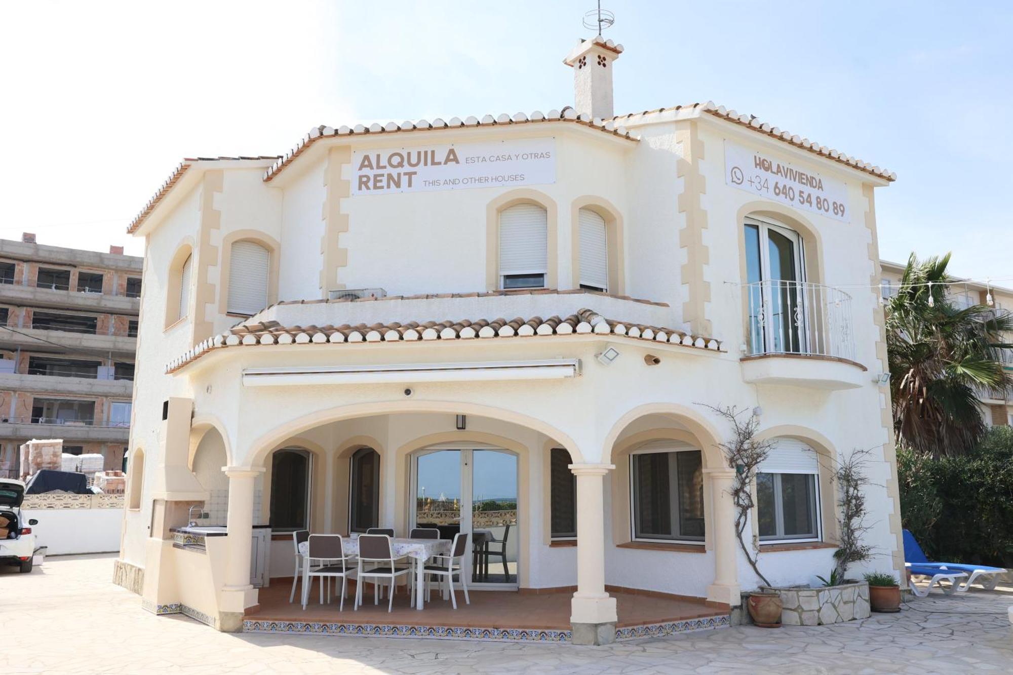 Chalet En La Playa Con Piscina Privada - Holavivienda Inmobiliaria Denia Exterior photo